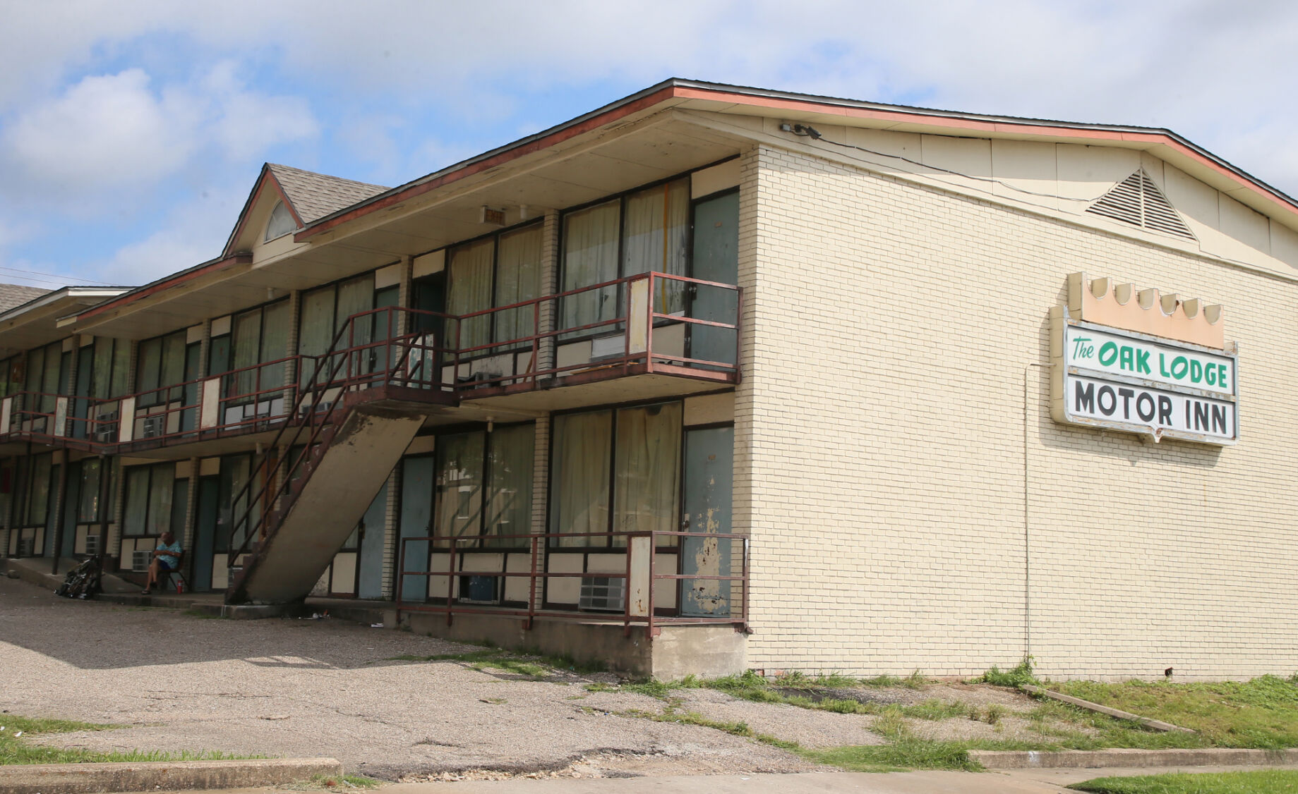 Oak Lodge